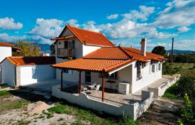 5 dormitorio casa de pueblo 154 m² en Peloponeso, Grecia. 410 000 €