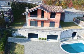 Villa – Menaggio, Lombardía, Italia. 1 880 000 €
