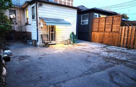 10 dormitorio casa de pueblo en York, Canadá. C$1 157 000