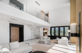 7 dormitorio piso 977 m² en Collins Avenue, Estados Unidos. $15 000 000