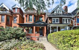 Casa de pueblo – Old Toronto, Toronto, Ontario,  Canadá. C$2 196 000