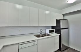 5 dormitorio piso en Scarborough, Canadá. C$726 000