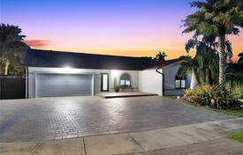 Casa de pueblo – West End, Miami, Florida,  Estados Unidos. $860 000