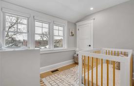 3 dormitorio casa de pueblo en Etobicoke, Canadá. C$1 956 000