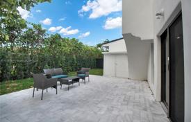 Casa de pueblo – Miami Beach, Florida, Estados Unidos. $2 995 000