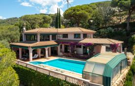 4 dormitorio casa de pueblo 530 m² en Alella, España. 1 180 000 €