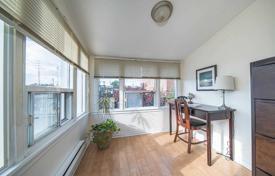 3 dormitorio casa de pueblo en East York, Canadá. C$2 283 000