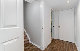 11 dormitorio casa de pueblo en Scarborough, Canadá. C$1 678 000
