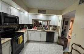 Condominio – Pembroke Pines, Broward, Florida,  Estados Unidos. $259 000
