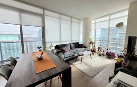 2 dormitorio piso en Roehampton Avenue, Canadá. C$1 156 000