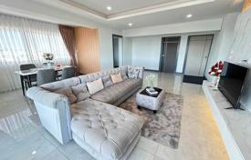 3 dormitorio piso 156 m² en Pattaya, Tailandia. $143 000