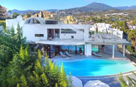 7 dormitorio villa 450 m² en Marbella, España. 8 000 €  por semana