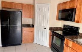 2 dormitorio casa de pueblo 193 m² en Homestead, Estados Unidos. $315 000