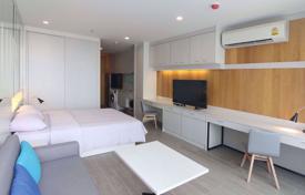 Condominio en Bang Rak, Tailandia. $192 000