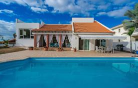 6 dormitorio villa 408 m² en Adeje, España. 2 190 000 €