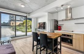 4 dormitorio piso en Adelaide Street West, Canadá. C$938 000