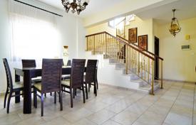 4 dormitorio chalet en Larnaca, Chipre. 350 000 €