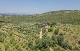 20 dormitorio finca rústica 454 m² en Perugia, Italia. 950 000 €