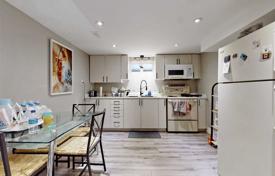 12 dormitorio casa de pueblo en North York, Canadá. C$2 119 000