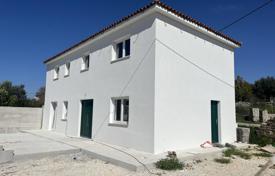 3 dormitorio casa de pueblo 165 m² en Kanfanar, Croacia. 348 000 €
