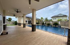 Villa – Pattaya, Chonburi, Tailandia. 778 000 €