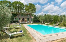 17 dormitorio villa 385 m² en Cortona, Italia. 1 090 000 €