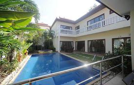 Casa de pueblo – Na Kluea, Bang Lamung, Chonburi,  Tailandia. $3 300  por semana