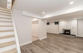 4 dormitorio casa de pueblo en Etobicoke, Canadá. C$1 845 000