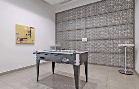 5 dormitorio piso en North York, Canadá. C$857 000