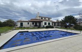 3 dormitorio casa de pueblo 250 m² en Marcana, Croacia. 650 000 €