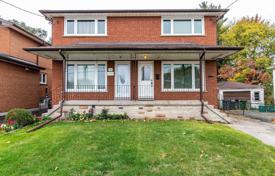 3 dormitorio adosado en Etobicoke, Canadá. C$1 305 000