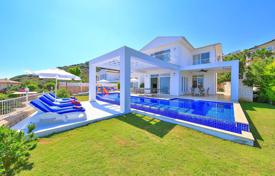5 dormitorio villa 200 m² en Kash, Turquía. 222 000 TRY  por semana