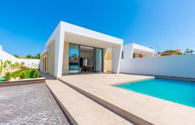 3 dormitorio villa 120 m² en Torrevieja, España. 725 000 €
