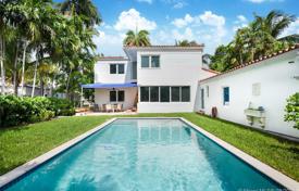Villa – Miami Beach, Florida, Estados Unidos. $2 197 000