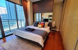 2-dormitorio apartamentos en condominio en Khlong Toei, Tailandia. $631 000