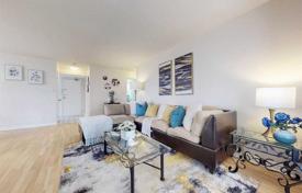 3 dormitorio piso en Scarborough, Canadá. C$790 000