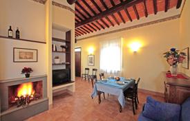 25 dormitorio chalet en Siena, Italia. 1 950 000 €