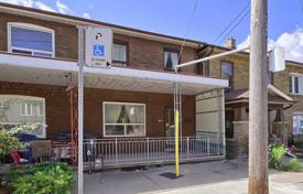 3 dormitorio adosado en Old Toronto, Canadá. C$1 255 000