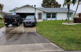 3 dormitorio casa de pueblo 190 m² en Cape Coral, Estados Unidos. $357 000