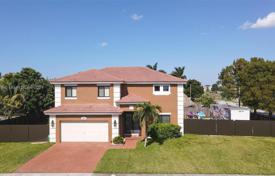 Casa de pueblo – Homestead, Florida, Estados Unidos. $800 000