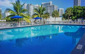 Condominio – Hallandale Beach, Florida, Estados Unidos. $370 000