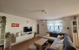 2 dormitorio piso 72 m² en Pula, Croacia. 195 000 €