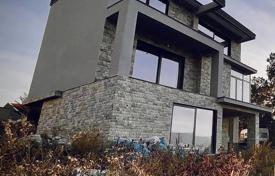 3 dormitorio villa 230 m² en Tivat city, Montenegro. 700 000 €
