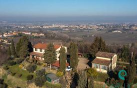 Villa – Montopoli, Toscana, Italia. 750 000 €