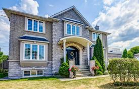 Casa de pueblo – Etobicoke, Toronto, Ontario,  Canadá. C$1 982 000