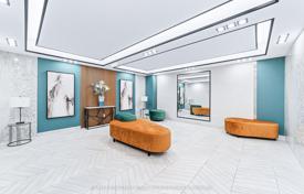 7 dormitorio piso en North York, Canadá. C$844 000