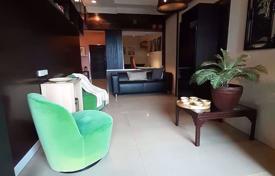 3-dormitorio apartamentos en condominio en Bang Na, Tailandia. $234 000