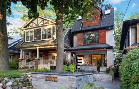 Casa de pueblo – Old Toronto, Toronto, Ontario,  Canadá. C$2 328 000