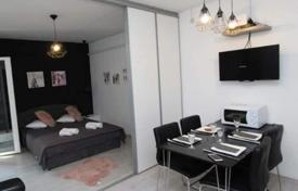 2 dormitorio piso 47 m² en Rovinj, Croacia. 250 000 €