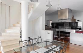 9 dormitorio villa en Carrara, Italia. Price on request